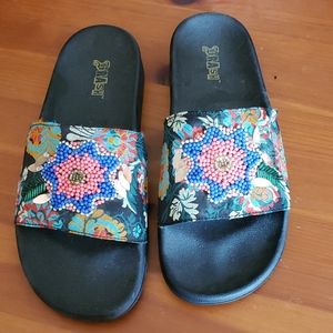 NWOT-Slide Sandals w/beading